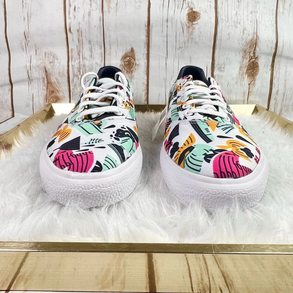 New Adidas 3MC Vulc Skateboarding Shoes - Picture 2 of 10